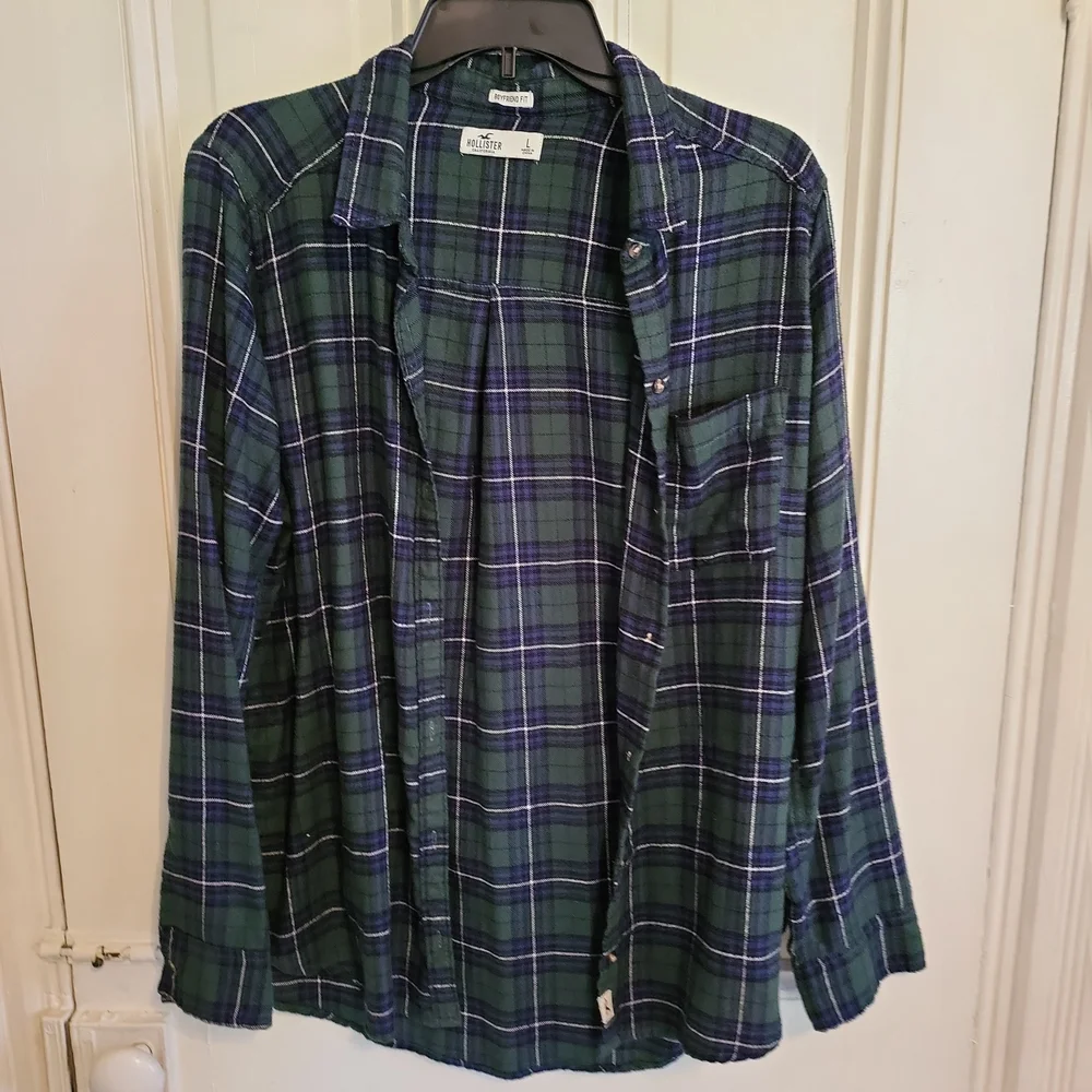 Hollister womenβs size L flannel Boyfriend Fit - Picture 1 of 8